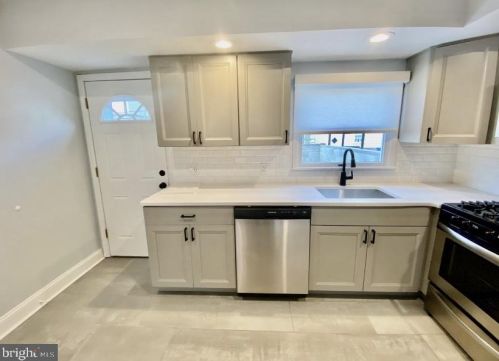 209 Daly St, Philadelphia PA  19148-3329 exterior