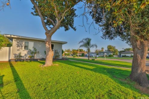 428 Gardenglen St, West Covina CA  91790-3123 exterior