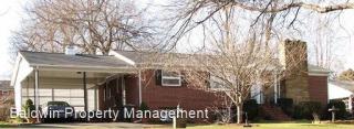 1318 Berwick Rd, Winston Salem NC  27103-4714 exterior