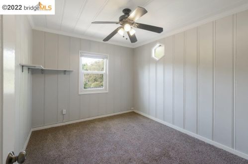 1390 Maple St, West Pittsburg CA  94565-2761 exterior