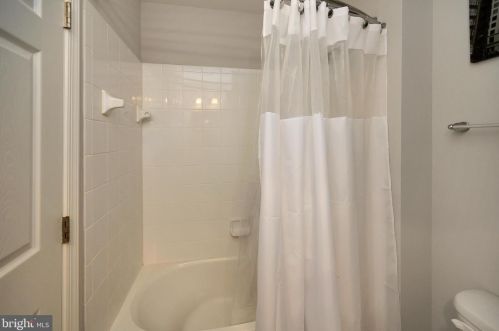 7138 Azalea Dr, Ruther Glen VA  22546-5803 exterior
