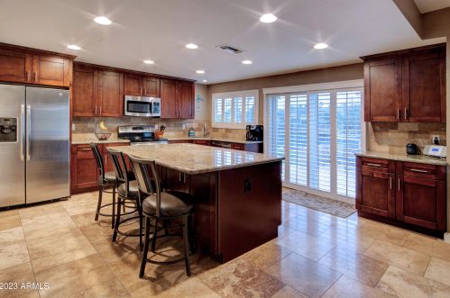 1401 Coral Reef Dr, Gilbert, AZ 85233-6107