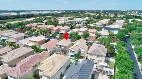 2053 149th Ave, Hollywood FL 33027-4340 exterior