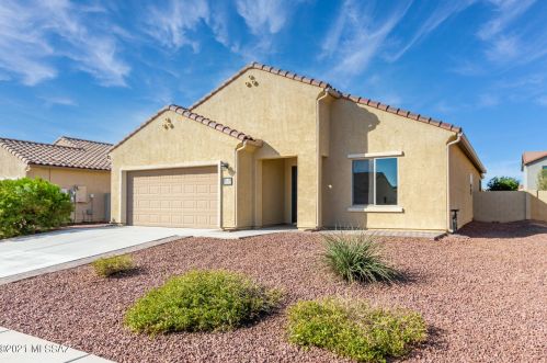 21578 Volunteer Dr, Red Rock, AZ 85145-6057