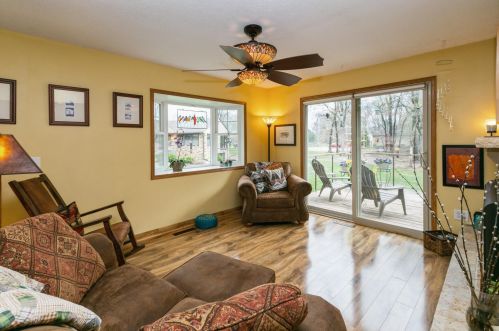 3449 Pilgrim Ln, Minneapolis, MN 55441-2470