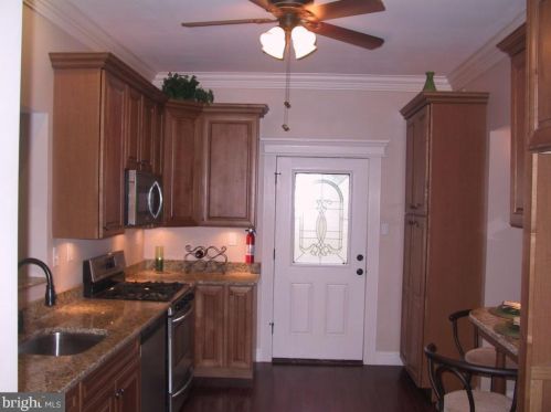 301 Penn St, Riverton NJ  08077-1223 exterior