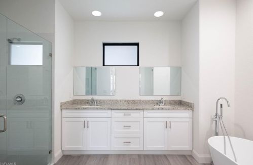 448 Rayneta St, Lehigh Acres FL 33974-0491 exterior