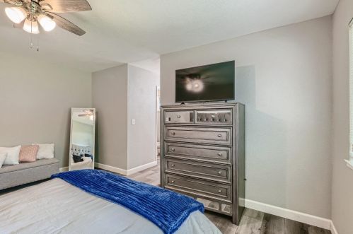 6732 Greenleaf Dr, Citrus Heights CA  95621-6353 exterior