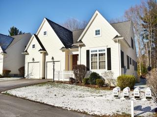 410 Pembrooke Ln, Windsor, CT 06095-5224