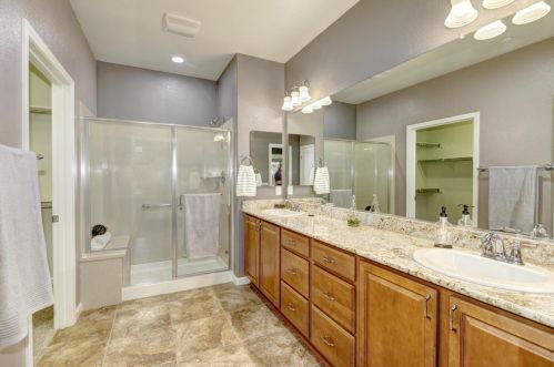 9860 Westminster Way, Elk Grove CA  95757-5124 exterior