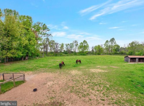 251 Bancroft Rd, Kennett Sq PA  19348-2292 exterior