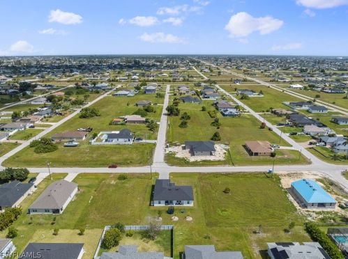 2436 4 St, Cape Coral FL  33909-1923 exterior