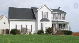 2627 Holly Rock Dr, Clarksville, TN 37040-2828