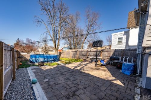 25 Hanson Ave, Perth Amboy NJ  08863-1730 exterior