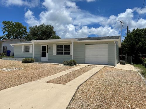 3324 Briar Cliff Dr, Tarpon Springs, FL 34691-1503