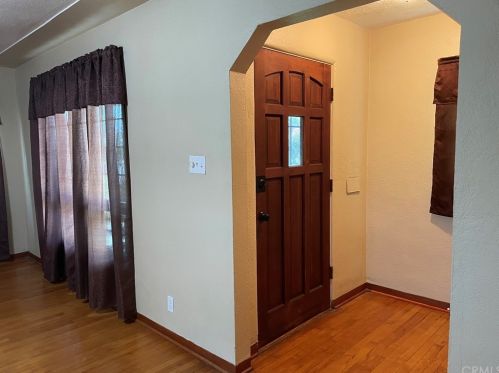 364 Spruce Ave, Fresno, CA 93650-1157