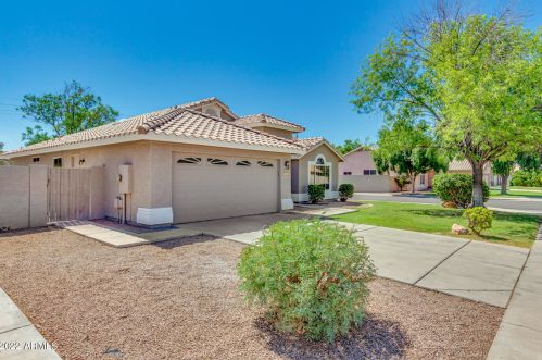 141 Tiago Dr, Gilbert, AZ 85233-5217