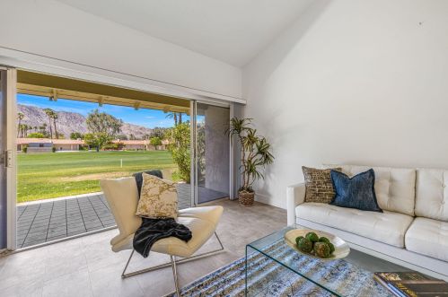 49131 Washington St, La Quinta CA  92253-2214 exterior