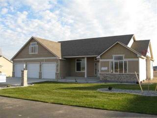 9703 Grandview Ln, Kennewick, WA 99338-5055