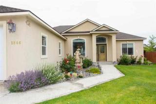 1844 Nova Ln, Richland, WA 99352-8648