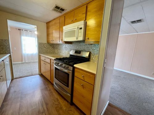 1830 Yosemite Ave, Manteca CA  95336-5009 exterior