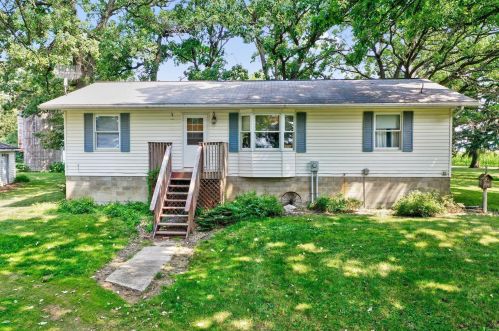 5569 520th St, Bombay, MN 55946-4434
