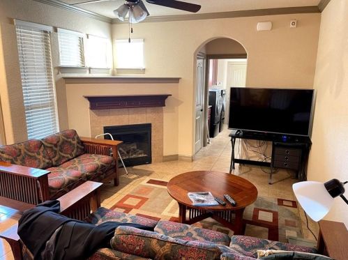1932 Emma Long St, Austin TX  78723-5391 exterior