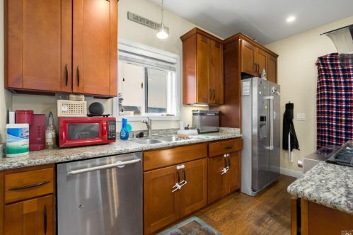 3619 Moorland Ave, Santa Rosa CA  95407-8107 exterior