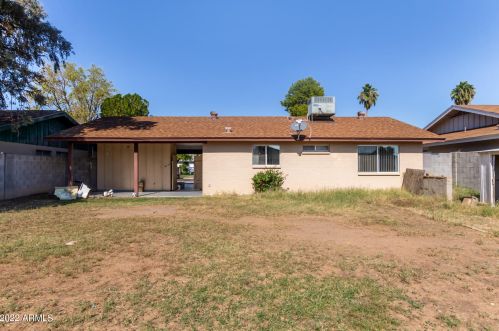 2953 Bluefield Ave, Phoenix AZ 85032-1441 exterior