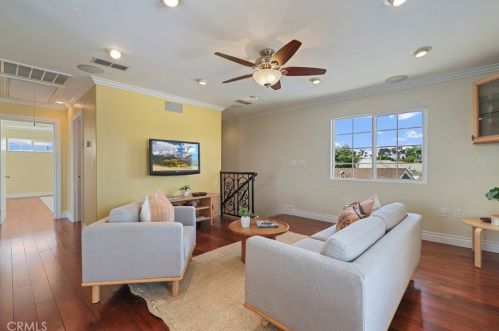 5101 133rd St, Hawthorne CA  90250-5054 exterior