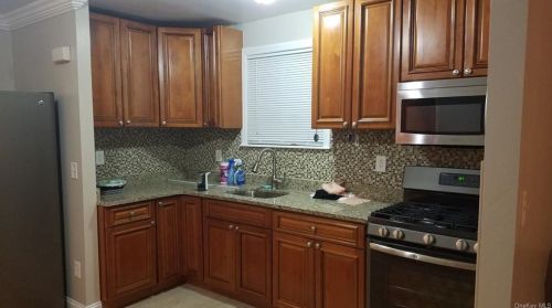 4050 Harper Ave, Bronx, NY 10466-2404
