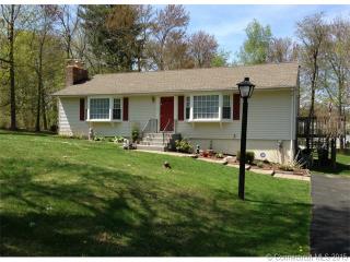 216 Lynnrich Dr, Litchfield, CT 06787-1031
