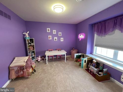 230 Pebble Vly Dr, Dover DE 19904-9469 exterior