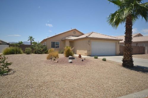 4769 Tracy Ln, Bullhead City, AZ 86426-6598