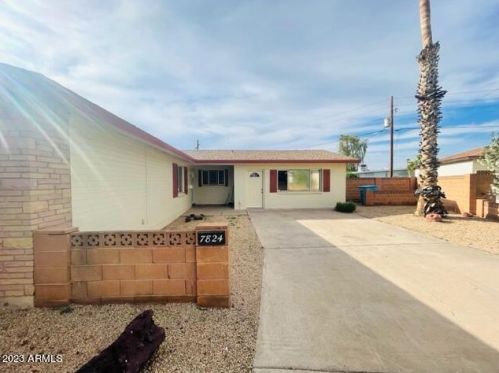 7824 36th Dr, Phoenix, AZ 85051-6403