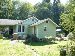 2571 Duckabush Rd, Brinnon, WA 98320-9624