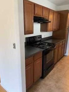 25 Village Park Dr, Fishkill NY 12524-3613 exterior