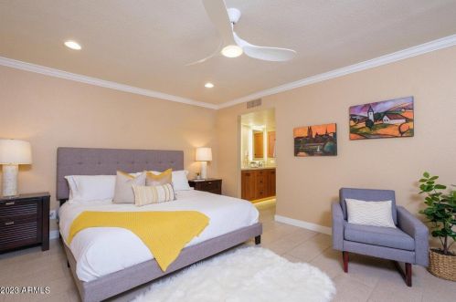 8177 Del Caverna Dr, Scottsdale AZ 85258-2361 exterior