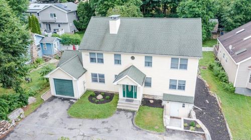 28 Forest Ln, Yorktown Hgts, NY 10598-6508