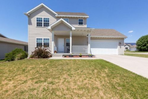 5405 Tennessee St, Ames, IA 50014-3731