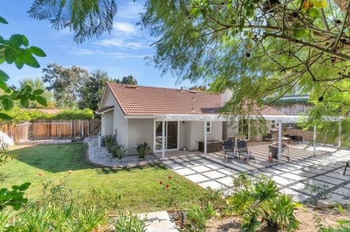 41739 Asteroid Way, Temecula CA  92592-3222 exterior