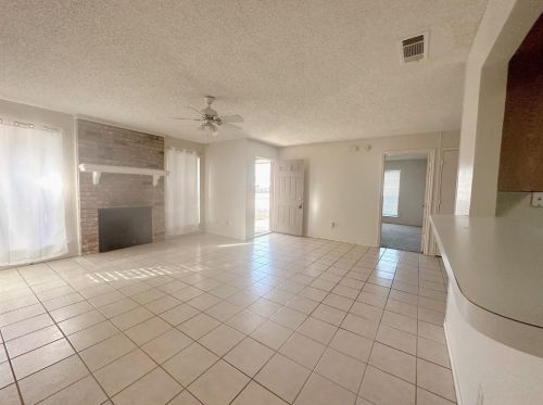 704 Royal Crest Dr, Richardson TX  75081-3542 exterior