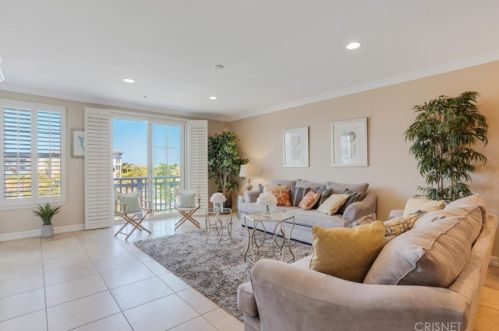 1545 Windshore Way, Oxnard CA  93035-1406 exterior