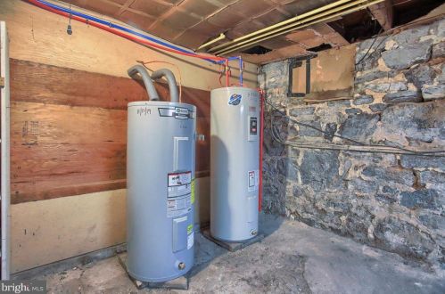 529 West St, Carlisle PA  17013-2838 exterior