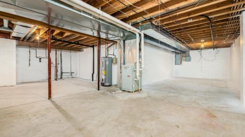 550 Spring Valley Dr, Zanesville OH  43701-0805 exterior