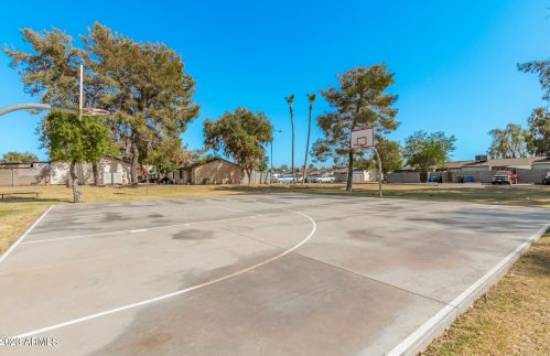3645 71st Ave, Phoenix AZ  85033-4314 exterior