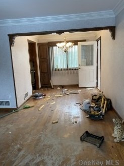 220 Whittier Ave, Babylon, NY 11703-4608