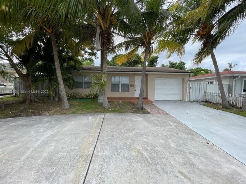 5521 Parker Ave, West Palm Beach, FL 33405-3543