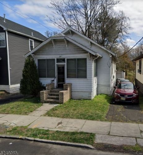 134 Lincoln Pl, Irvington, NJ 07111-3160