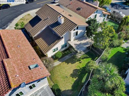 32824 Oakdale Ct, Union City CA  94587-5426 exterior